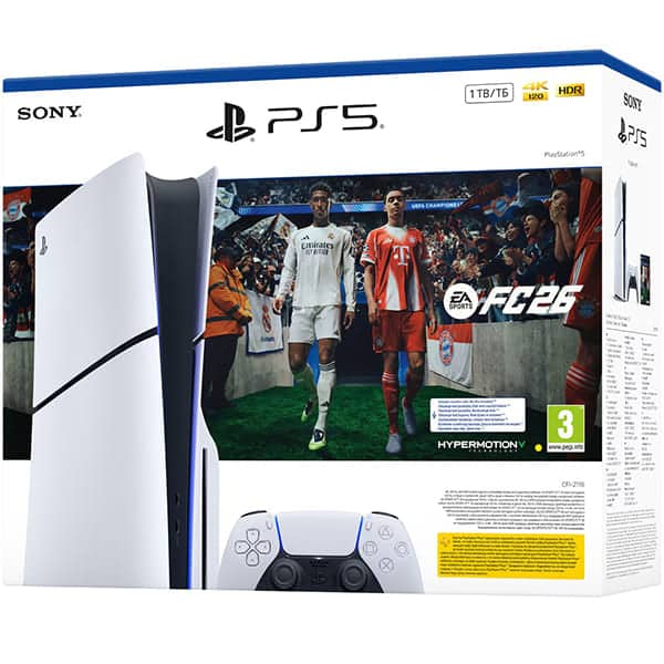 Новият PlayStation 5 Slim модел с компактен и тънък дизайн пред телевизора